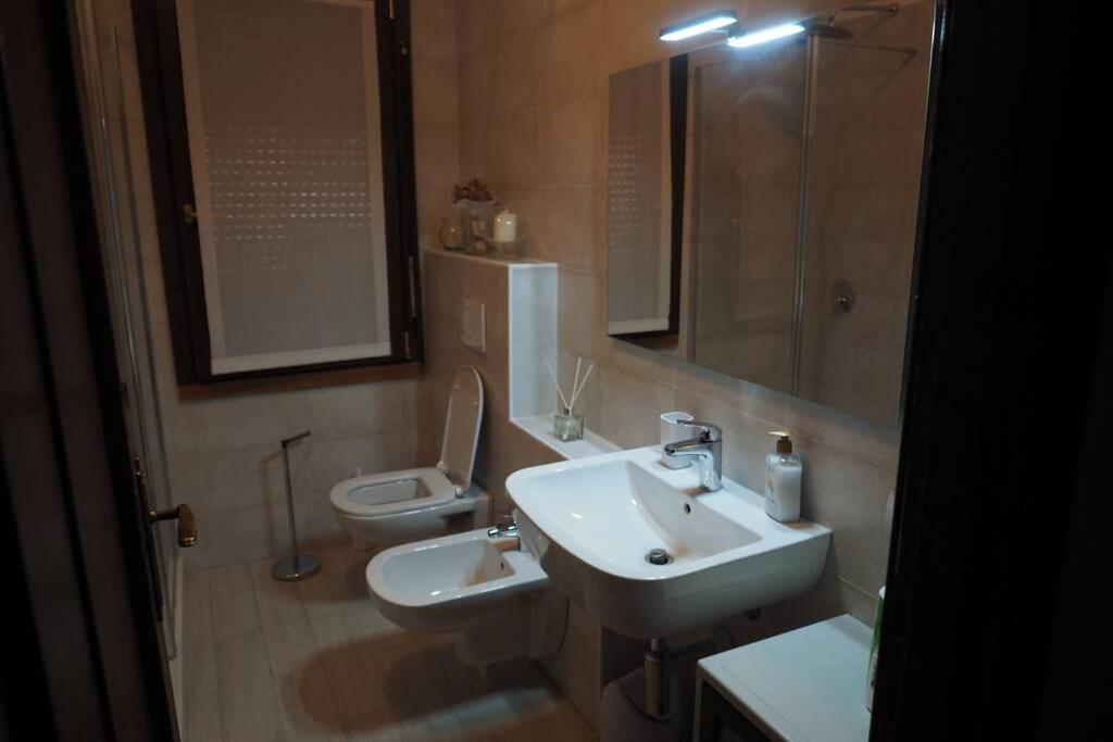 Ferienwohnung La Casa Degli Ospiti Morbegno Exterior foto